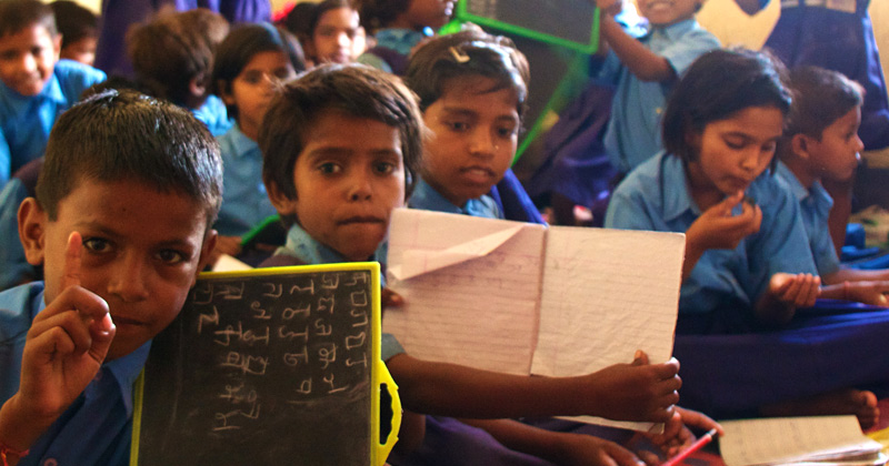 All'interno di una classe elementare in India
