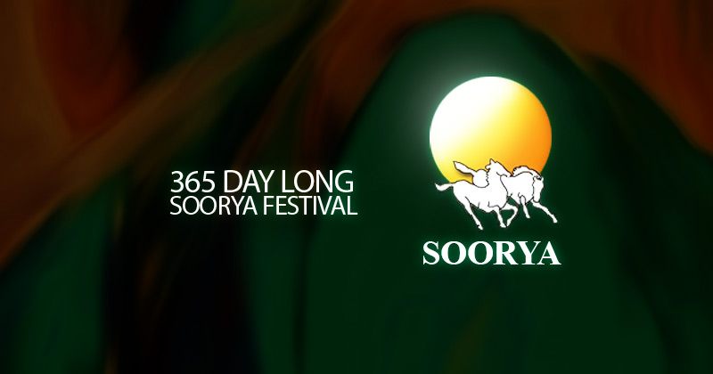 Logo del Soorya Festival con il sole trainato da cavalli
